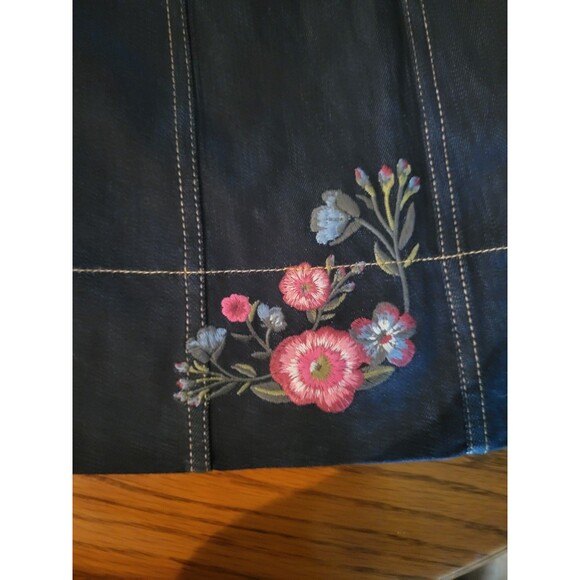 Kate Spade Embroidered Denim Skirt Size 4 - Picture 3 of 5